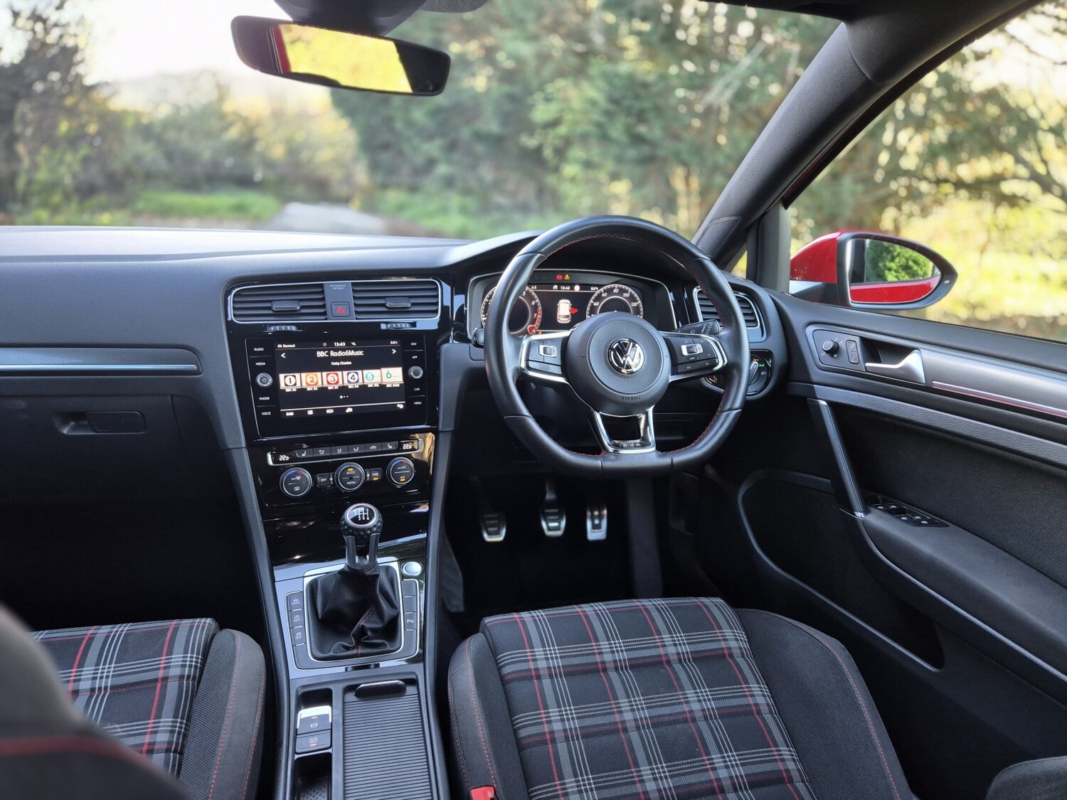 Used Volkswagen Golf 2019 for sale - 76840570: Photo 18