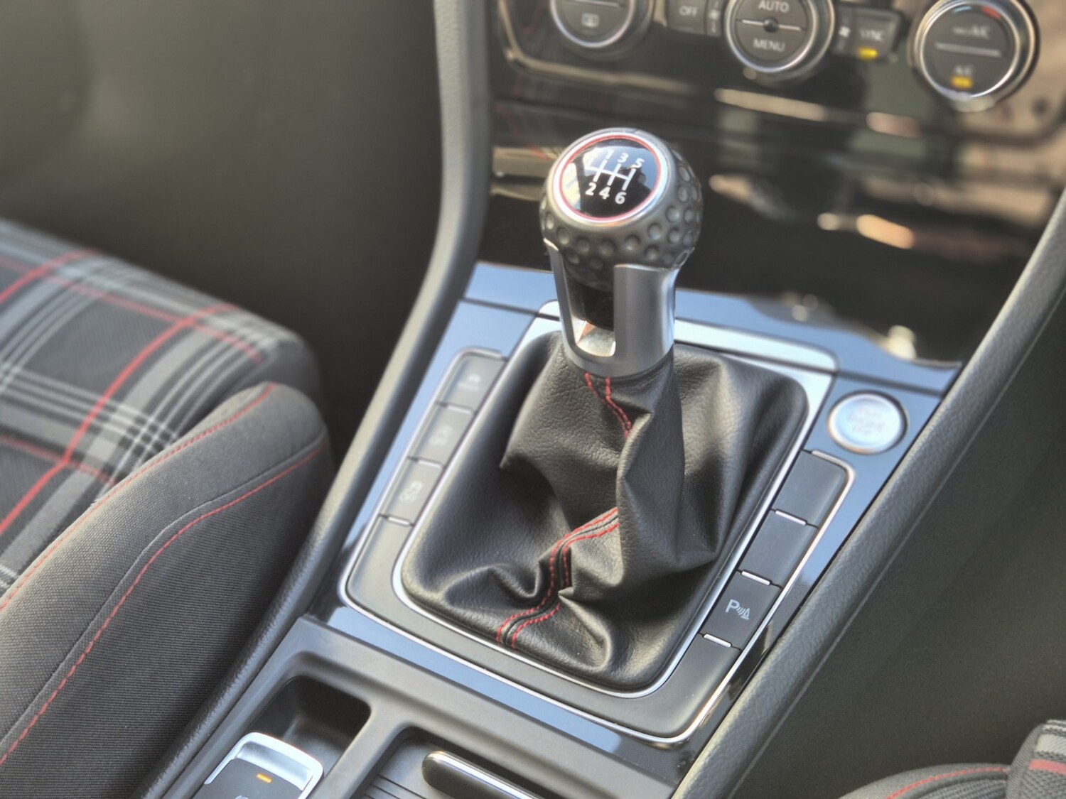 Used Volkswagen Golf 2019 for sale - 76840570: Photo 20