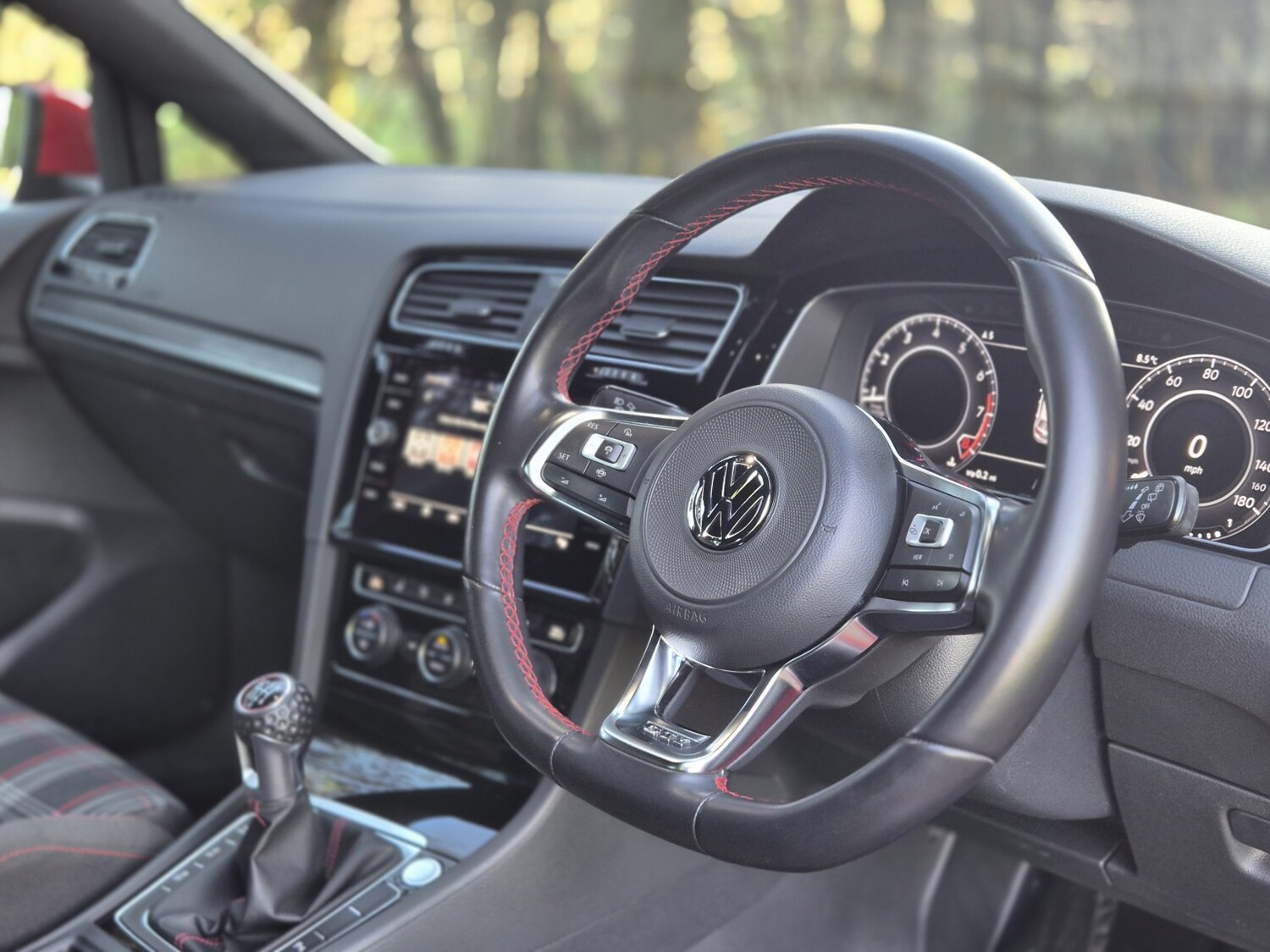 Used Volkswagen Golf 2019 for sale - 76840570: Photo 25