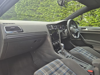 Used Volkswagen Golf 2018 for sale - 78414929: Photo