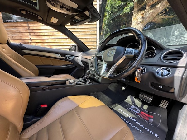 Used Mercedes-Benz C Class 2014 for sale - 76273139: Photo 18