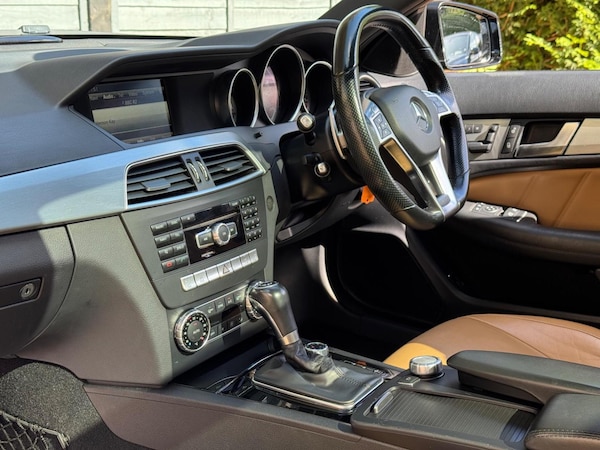 Used Mercedes-Benz C Class 2014 for sale - 76273139: Photo 25