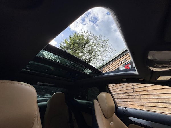 Used Mercedes-Benz C Class 2014 for sale - 76273139: Photo 48