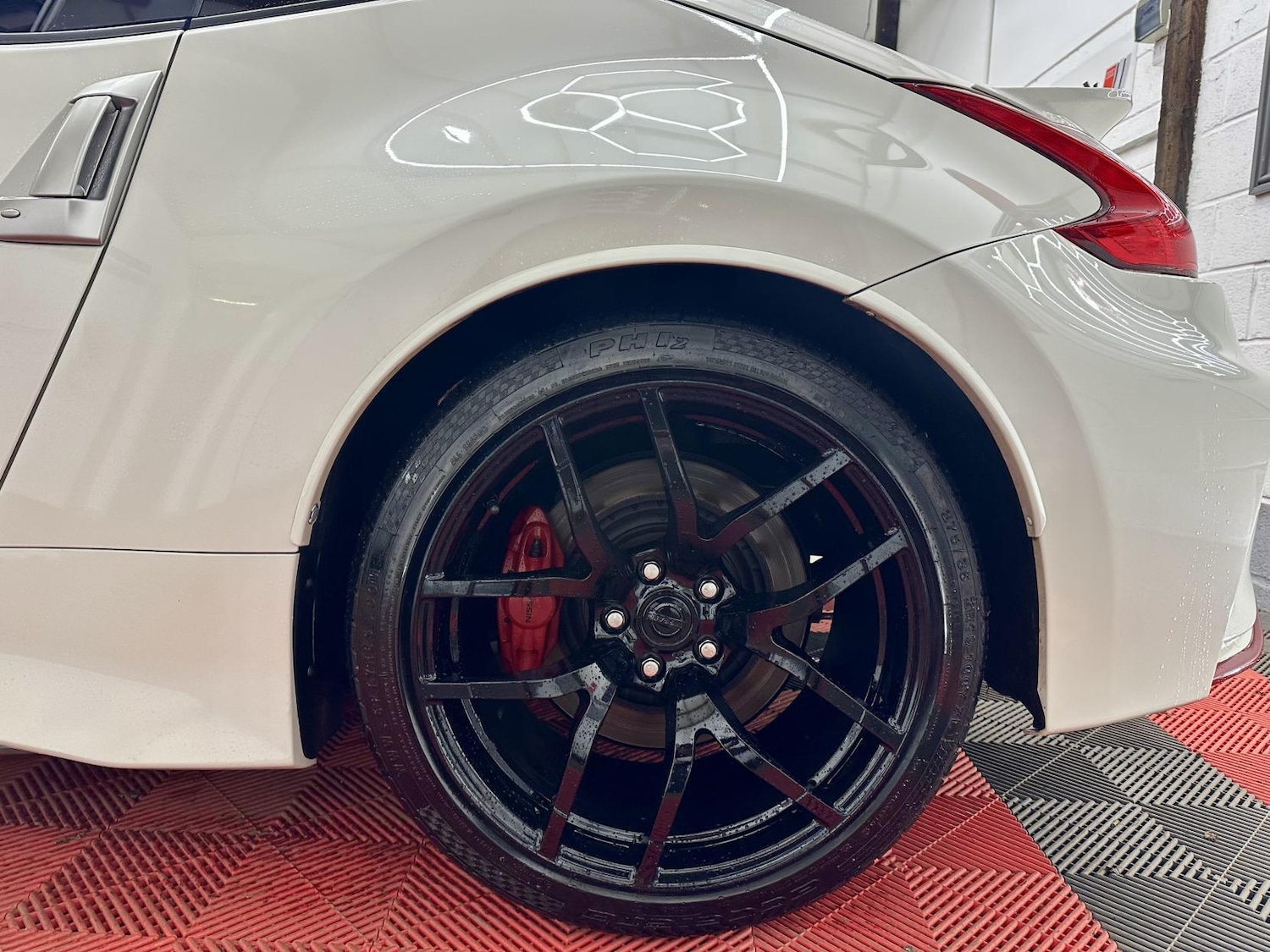 Used Nissan 370 Z 2015 for sale - 77277684: Photo 15