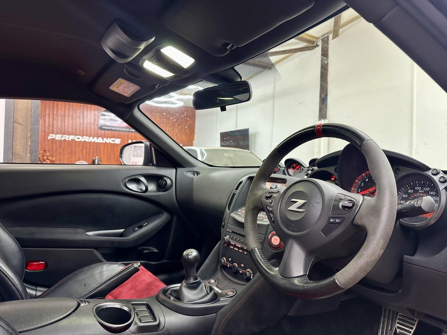 Used Nissan 370 Z 2015 for sale - 77277684: Photo 17