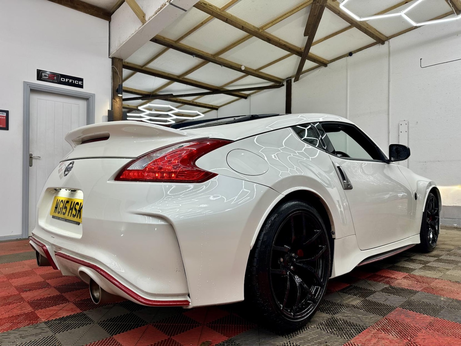 Used Nissan 370 Z 2015 for sale - 77277684: Photo 9