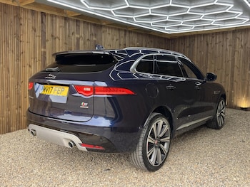 Used Jaguar F-Pace 2017 for sale - 78770735: Photo