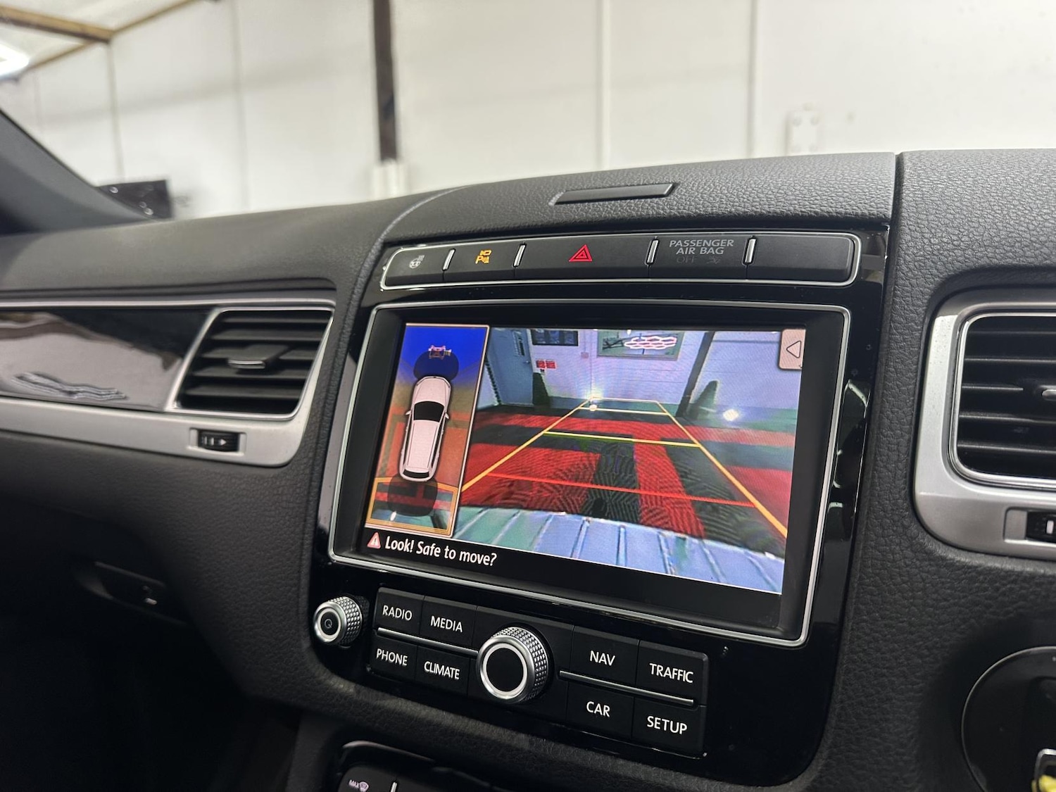 Used Volkswagen Touareg 2017 for sale - 77736216: Photo 26