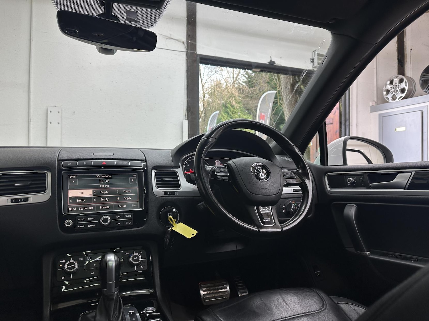 Used Volkswagen Touareg 2017 for sale - 77736216: Photo 27