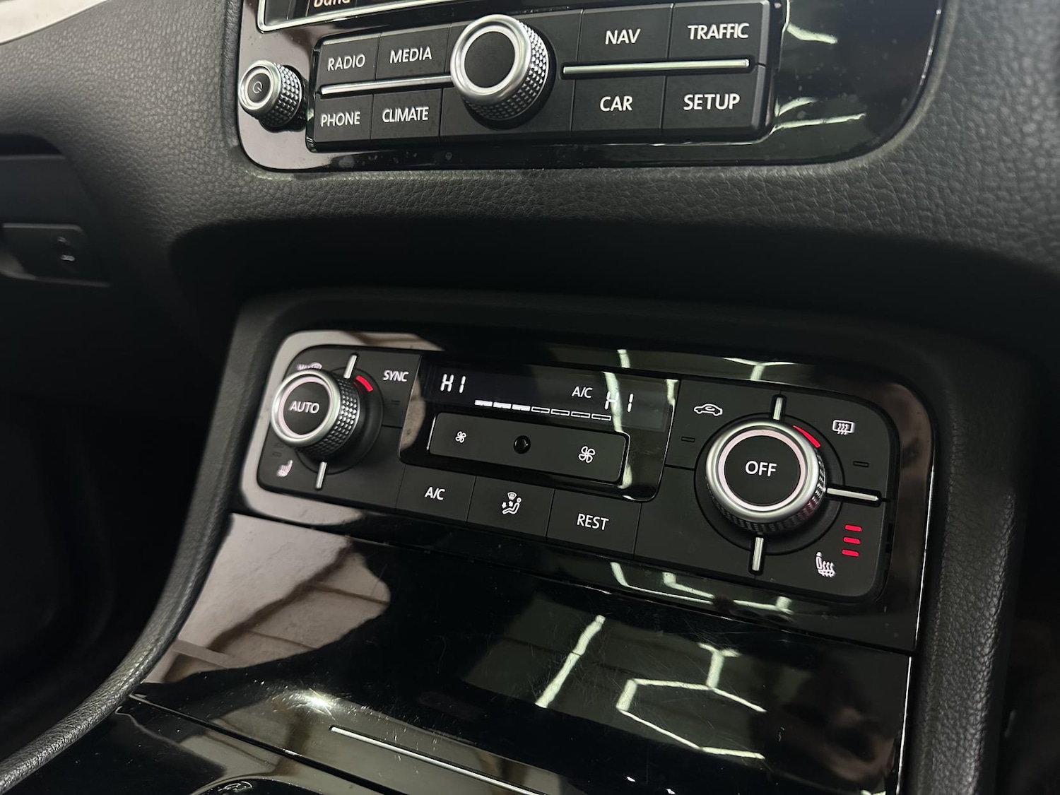 Used Volkswagen Touareg 2017 for sale - 77736216: Photo 39