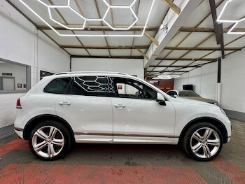 Used Volkswagen Touareg 2017 for sale - 77736216: Photo