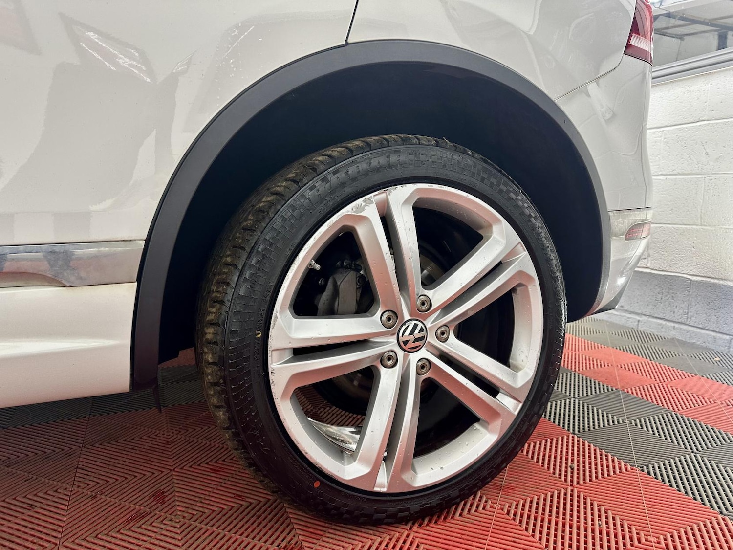 Used Volkswagen Touareg 2017 for sale - 77736216: Photo 7