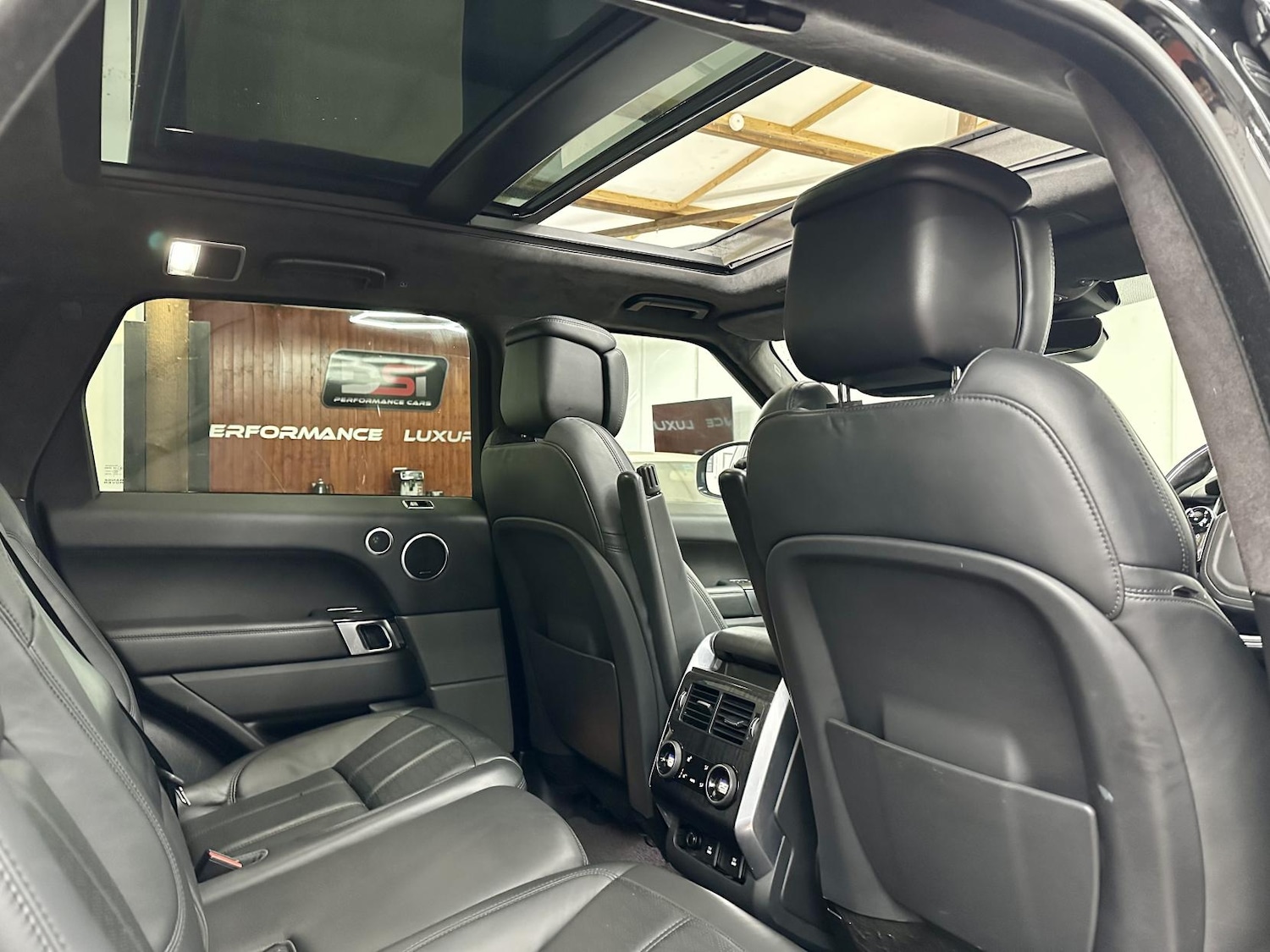 Used Land Rover Range Rover Sport 2019 for sale - 77409903: Photo 32