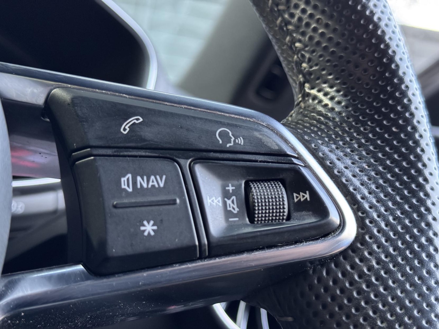 Used Audi TT 2015 for sale - 76750322: Photo 45