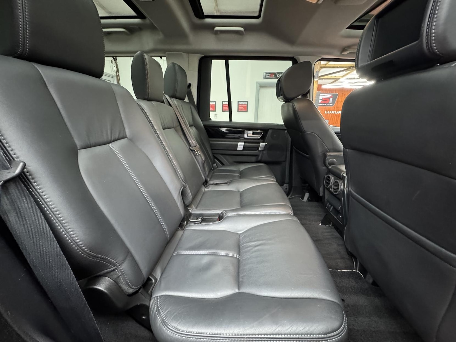 Used Land Rover Discovery 2016 for sale - 76864293: Photo 16