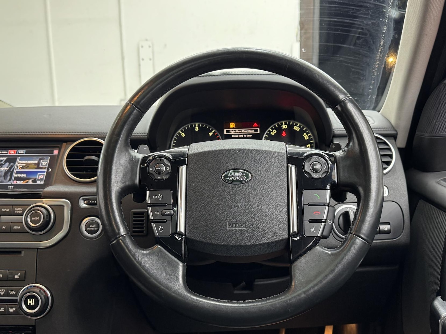 Used Land Rover Discovery 2016 for sale - 76864293: Photo 20