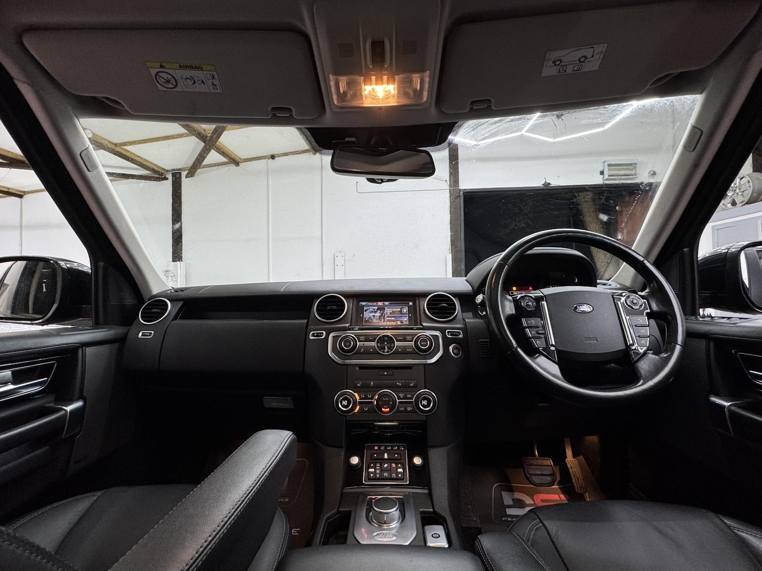 Used Land Rover Discovery 2016 for sale - 76864293: Photo 21