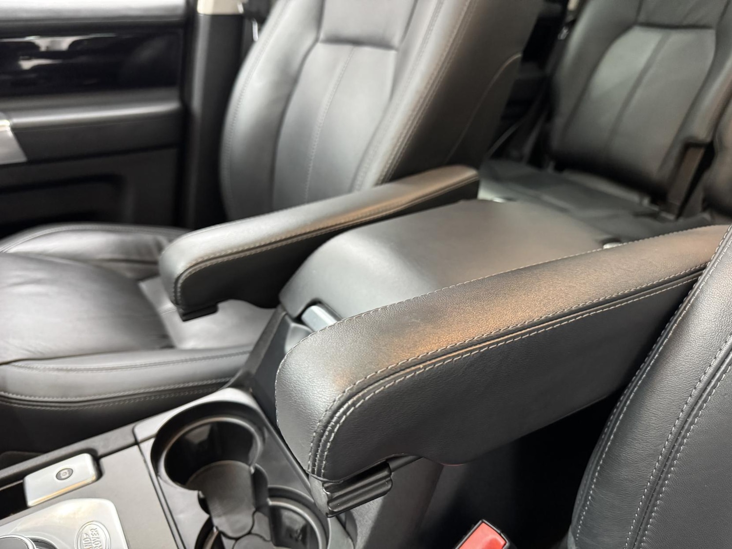 Used Land Rover Discovery 2016 for sale - 76864293: Photo 25