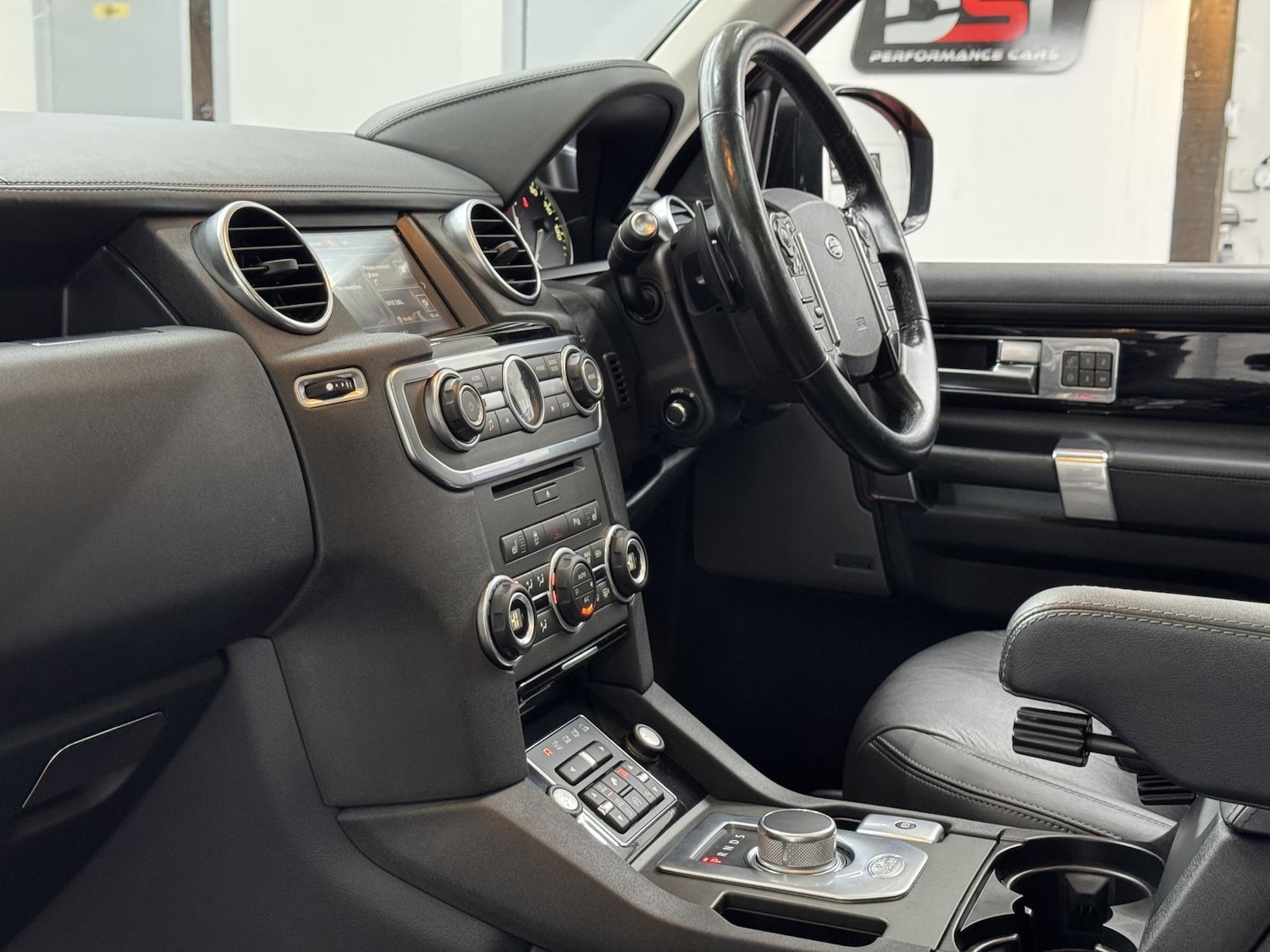 Used Land Rover Discovery 2016 for sale - 76864293: Photo 26