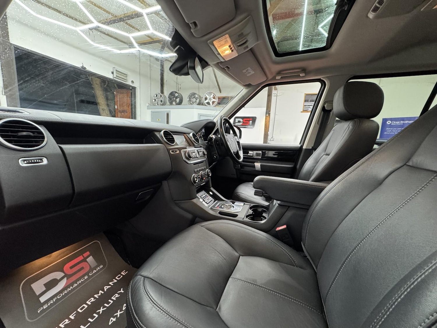 Used Land Rover Discovery 2016 for sale - 76864293: Photo 27