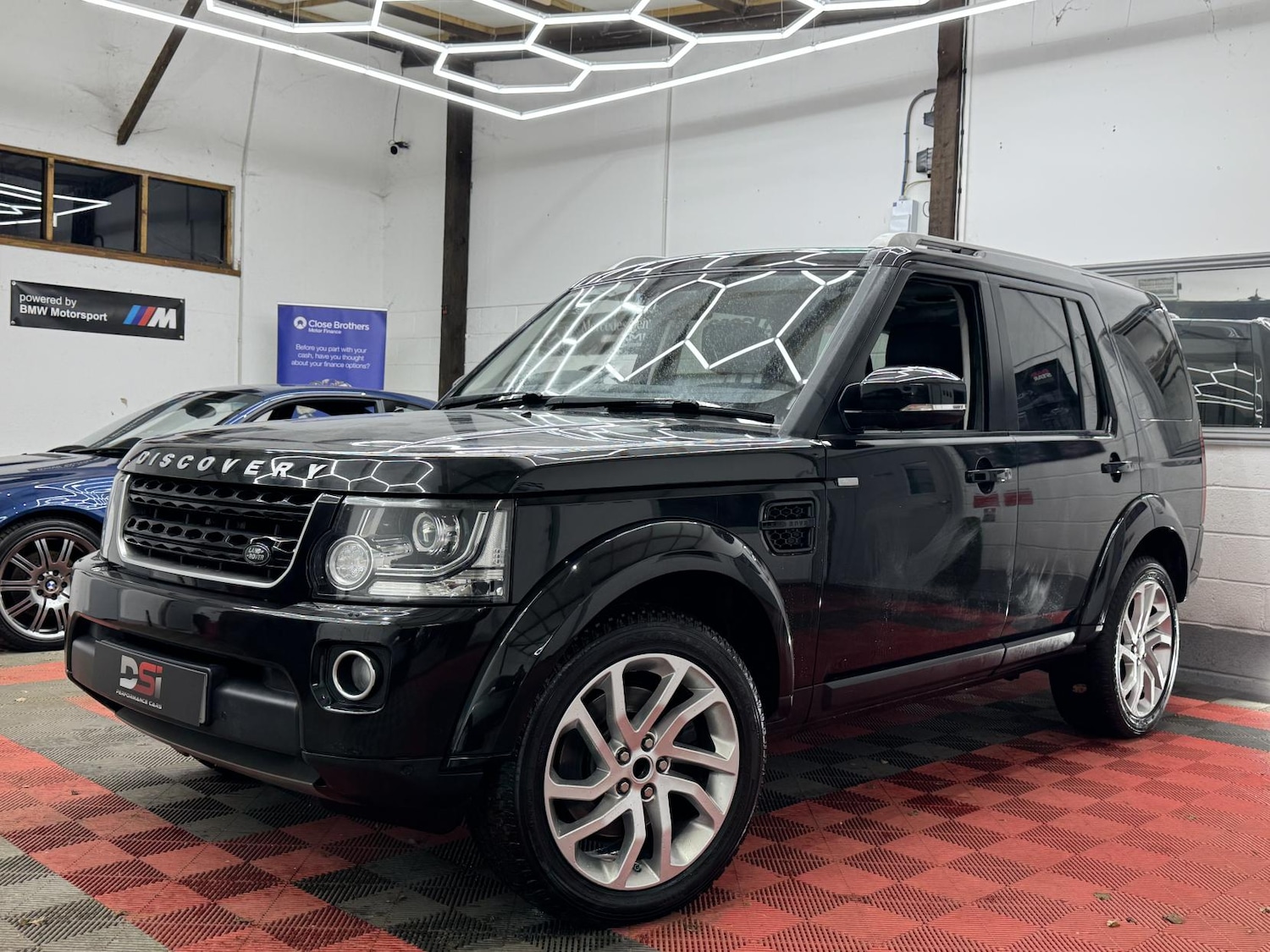 Used Land Rover Discovery 2016 for sale - 76864293: Photo 3