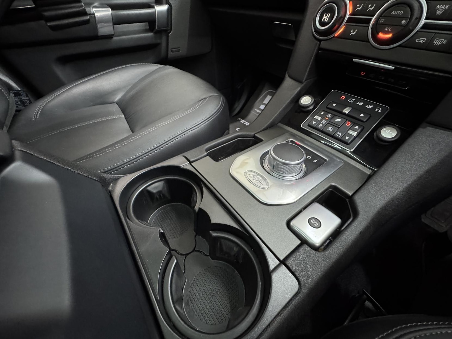 Used Land Rover Discovery 2016 for sale - 76864293: Photo 45