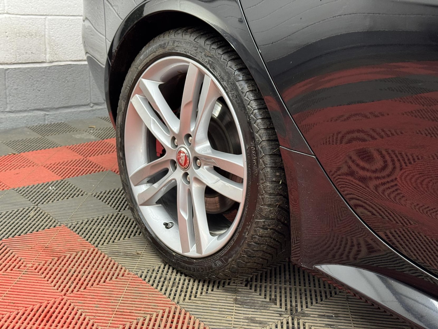 Used Jaguar XE 2016 for sale - 77903524: Photo 11