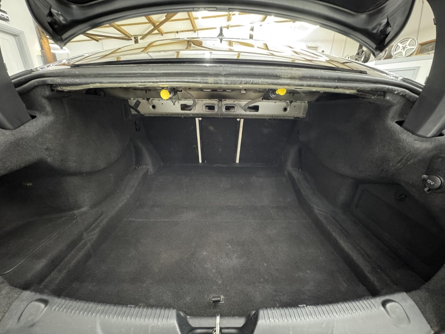 Used Jaguar XE 2016 for sale - 77903524: Photo 13