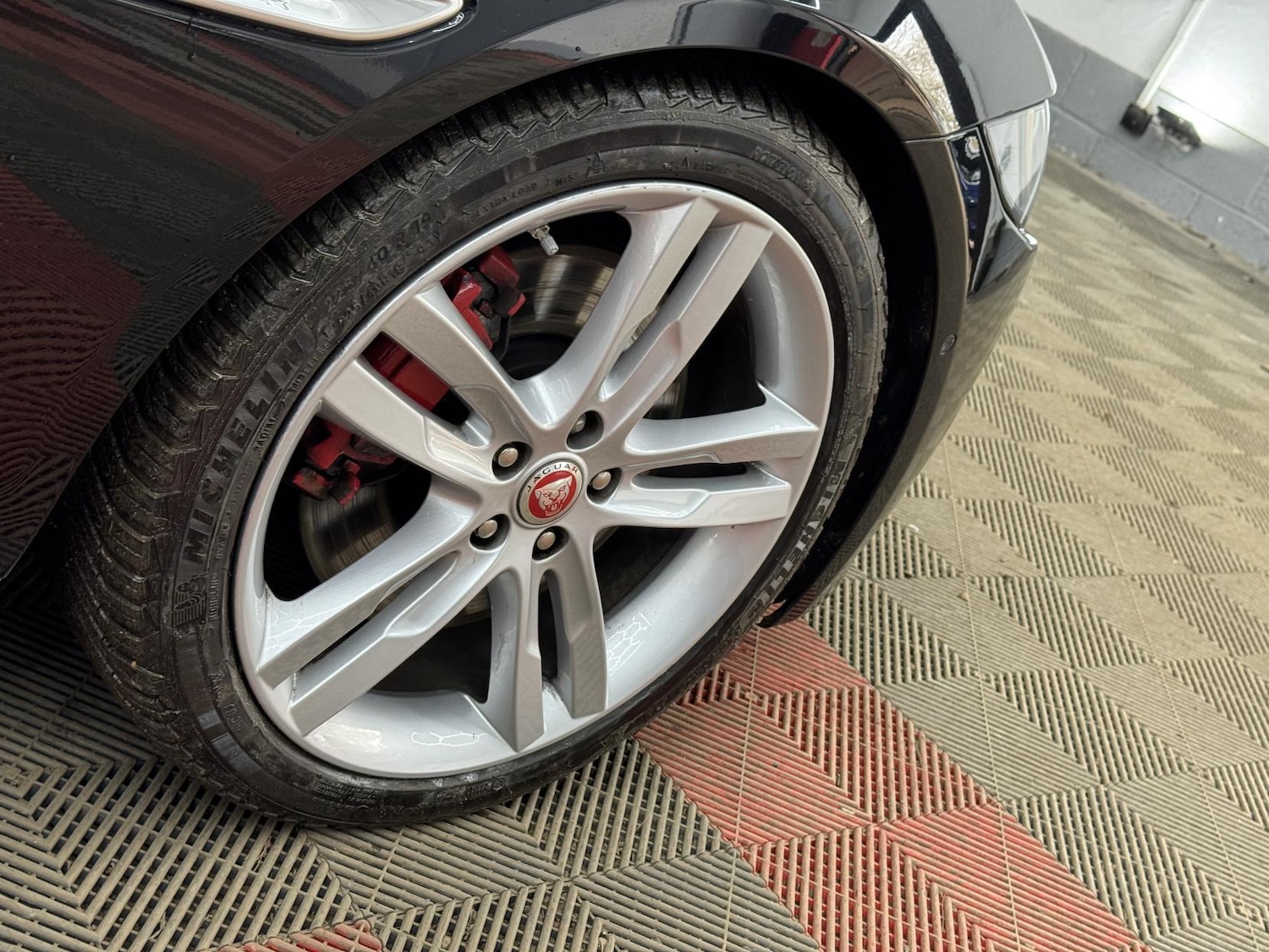 Used Jaguar XE 2016 for sale - 77903524: Photo 16