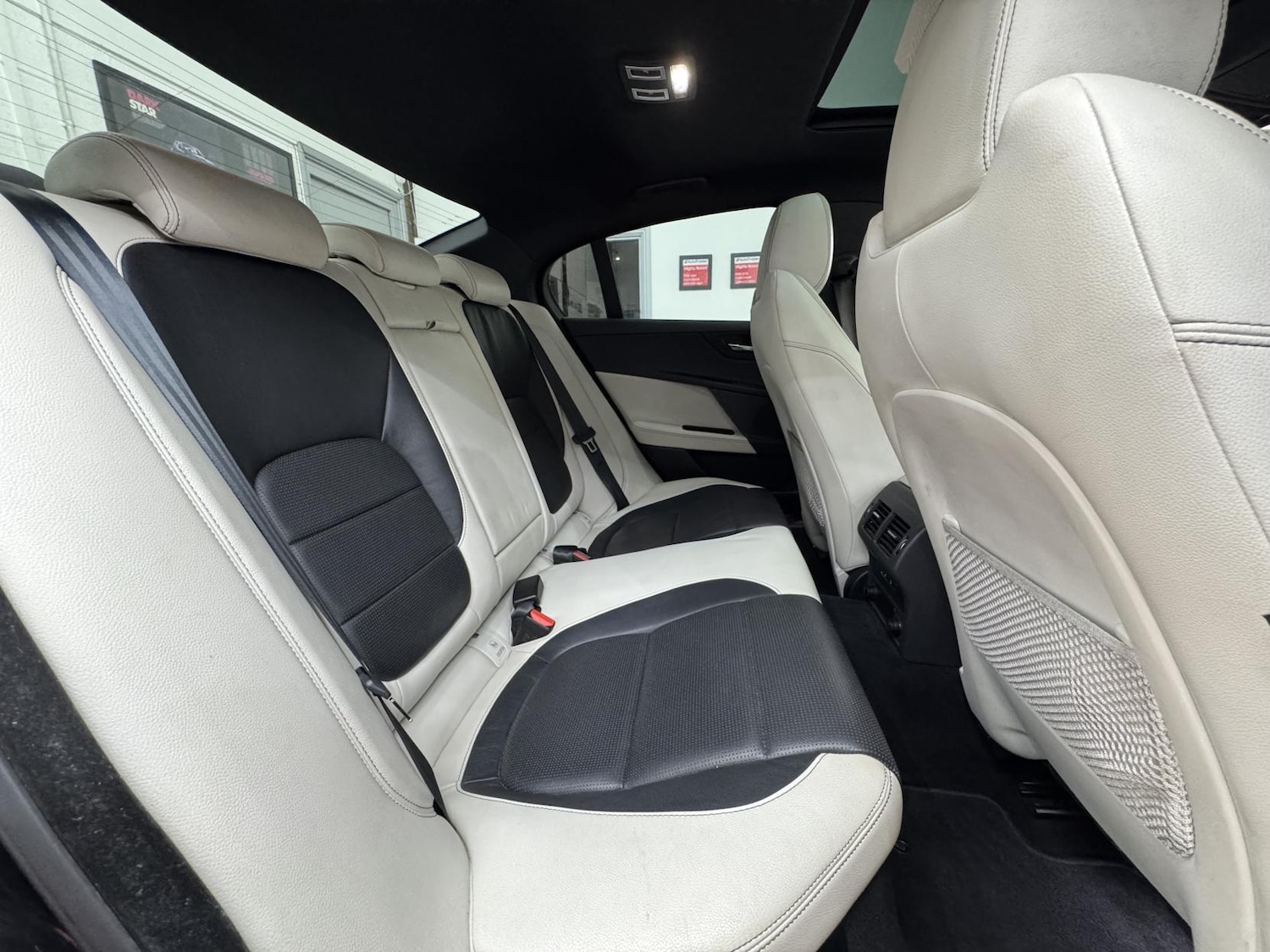 Used Jaguar XE 2016 for sale - 77903524: Photo 17