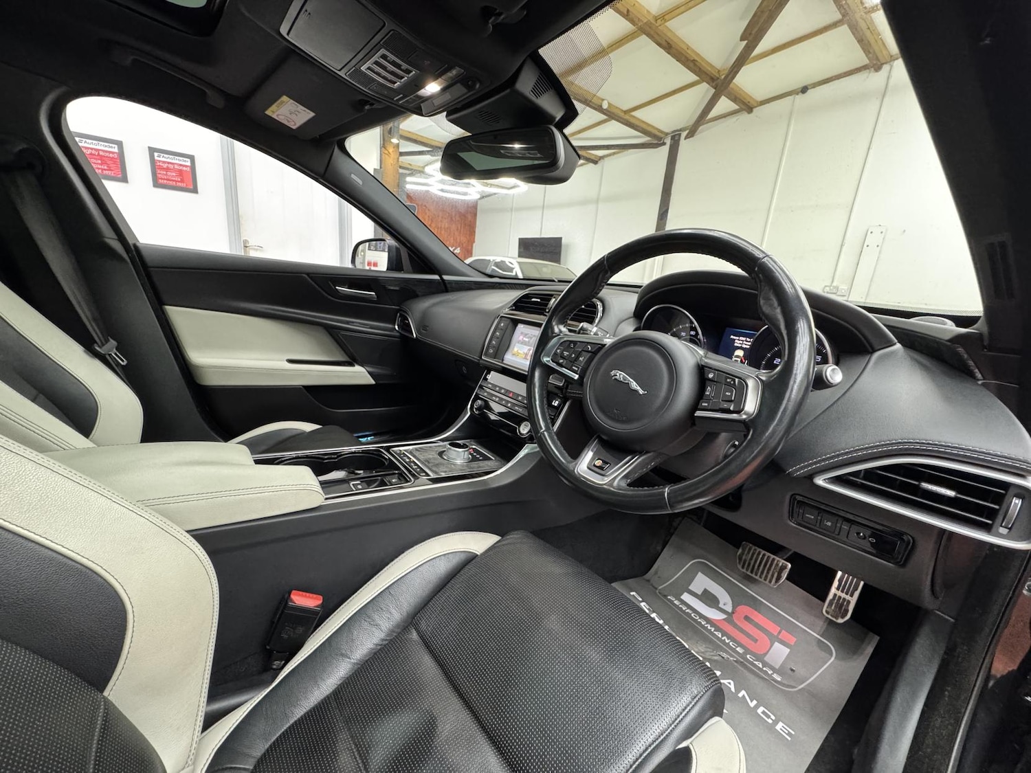 Used Jaguar XE 2016 for sale - 77903524: Photo 18