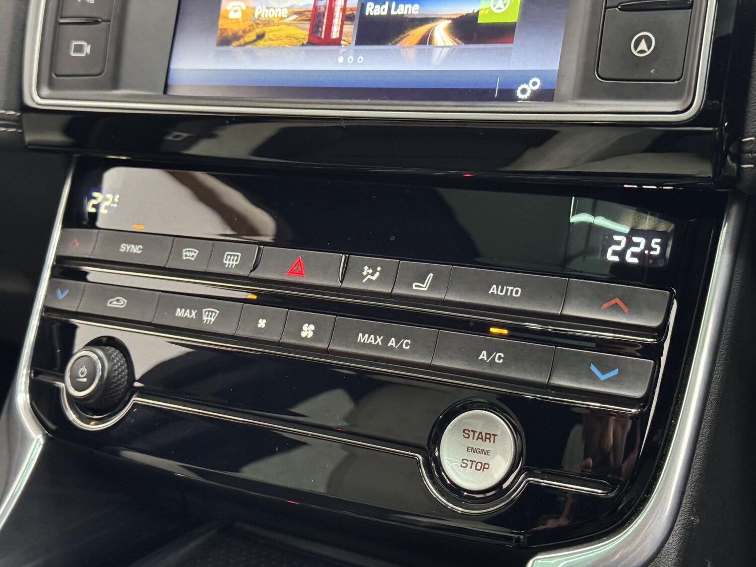 Used Jaguar XE 2016 for sale - 77903524: Photo 44