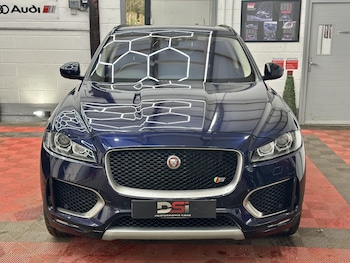 Used Jaguar F-Pace 2016 for sale - 77525793: Photo