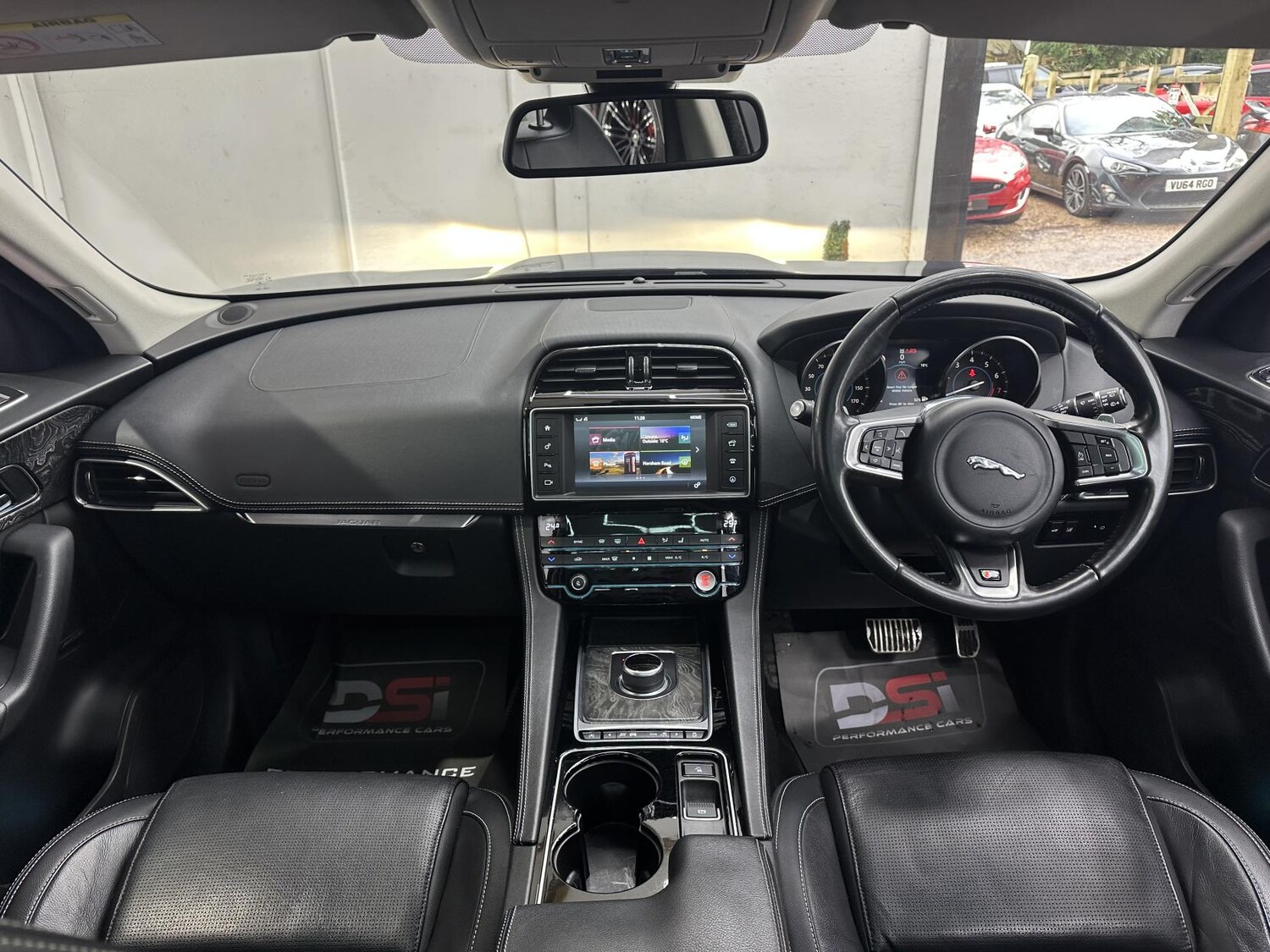 Used Jaguar F-Pace 2016 for sale - 77525793: Photo 30