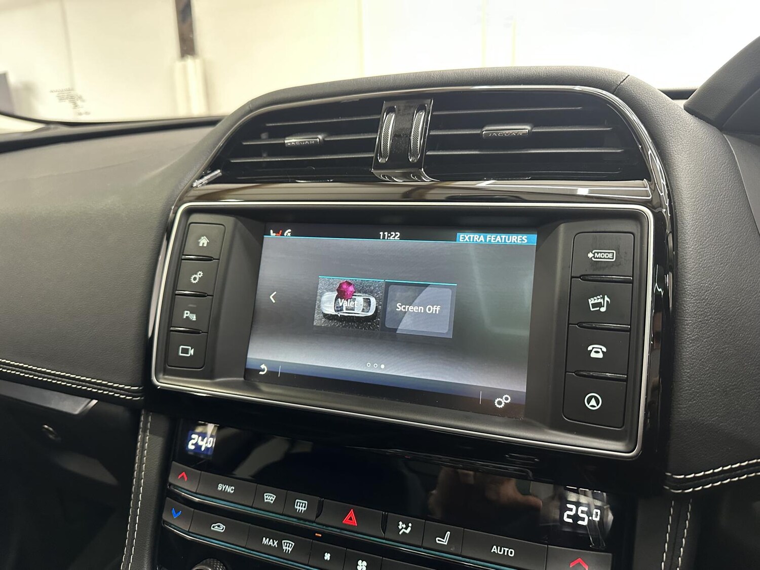 Used Jaguar F-Pace 2016 for sale - 77525793: Photo 47