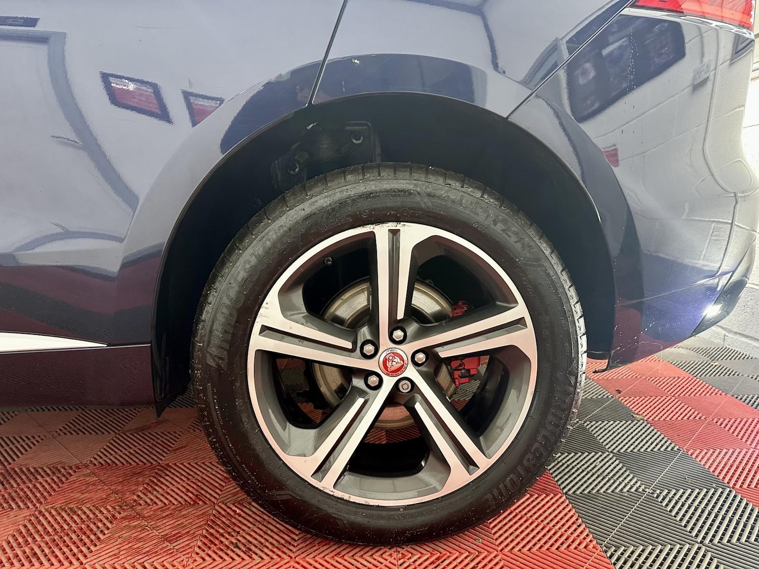 Used Jaguar F-Pace 2016 for sale - 77525793: Photo 5