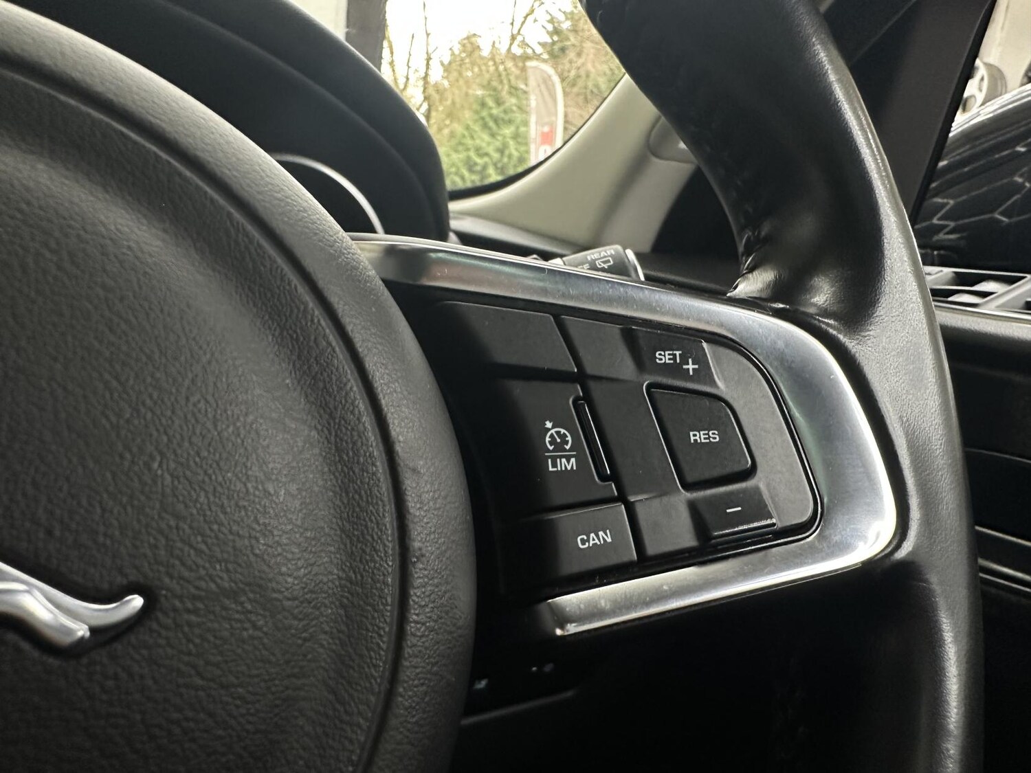 Used Jaguar F-Pace 2016 for sale - 77525793: Photo 54