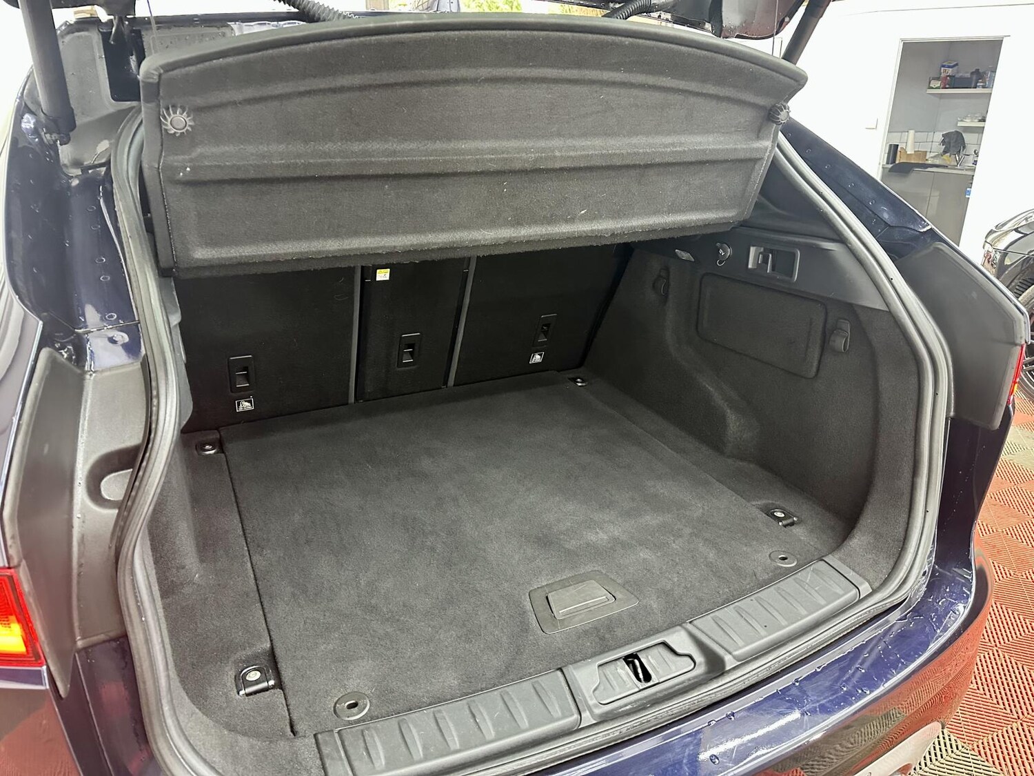 Used Jaguar F-Pace 2016 for sale - 77525793: Photo 9