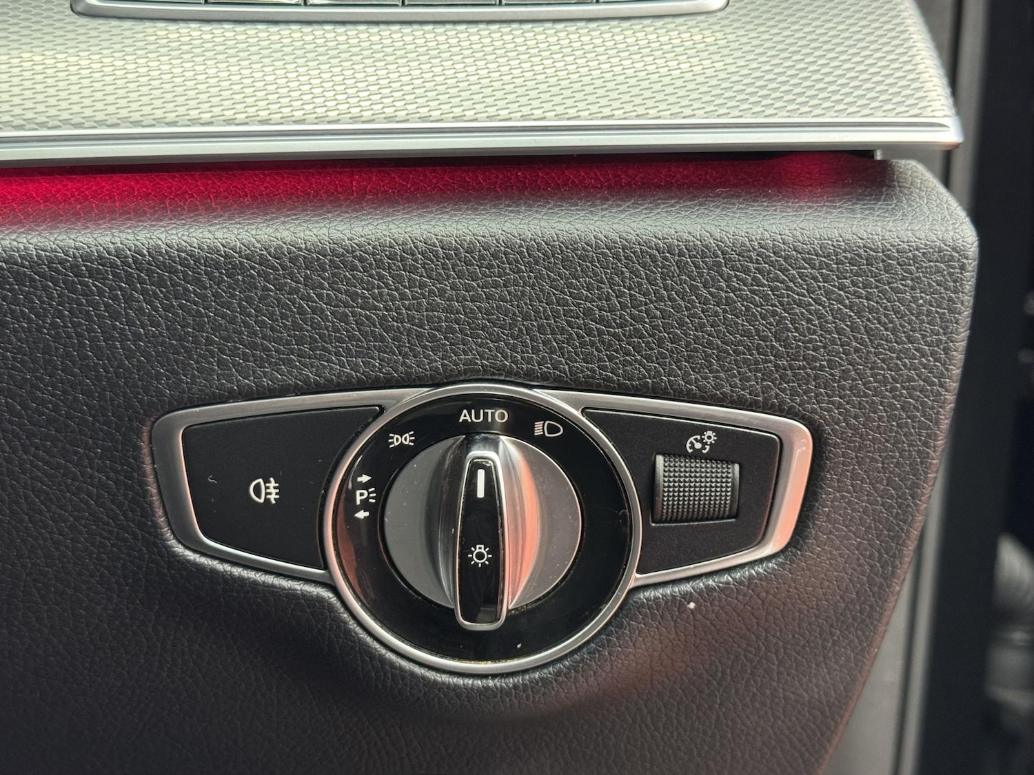 Used Mercedes-Benz E Class 2019 for sale - 77087785: Photo 33