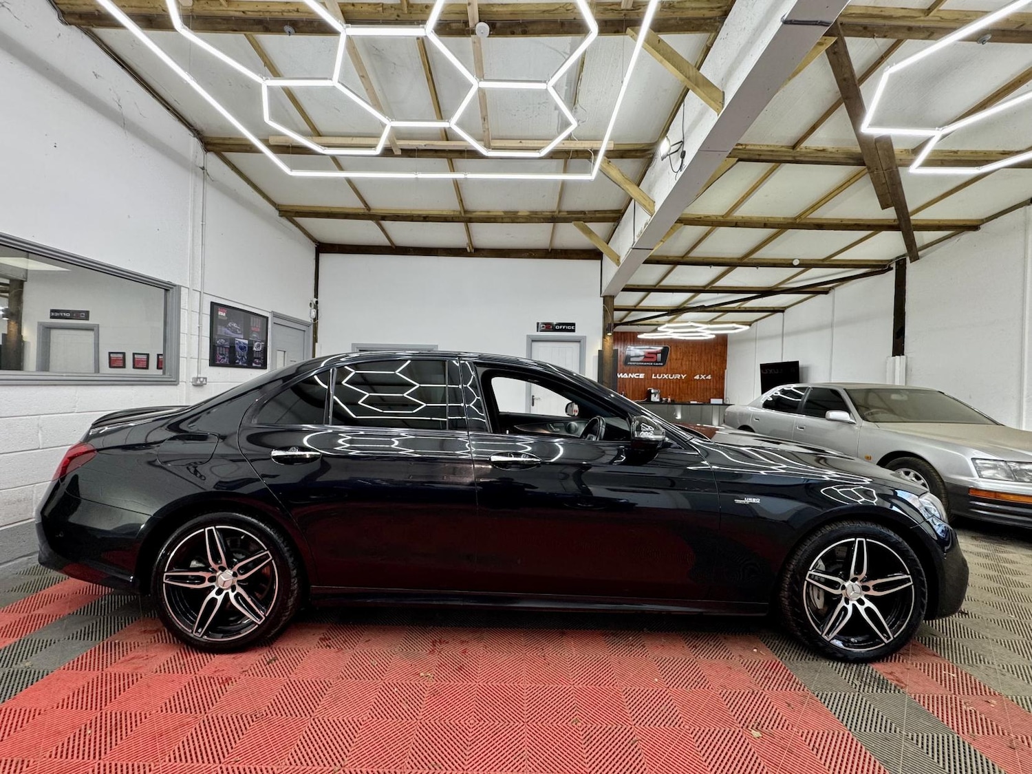 Used Mercedes-Benz E Class 2019 for sale - 77087785: Photo 5