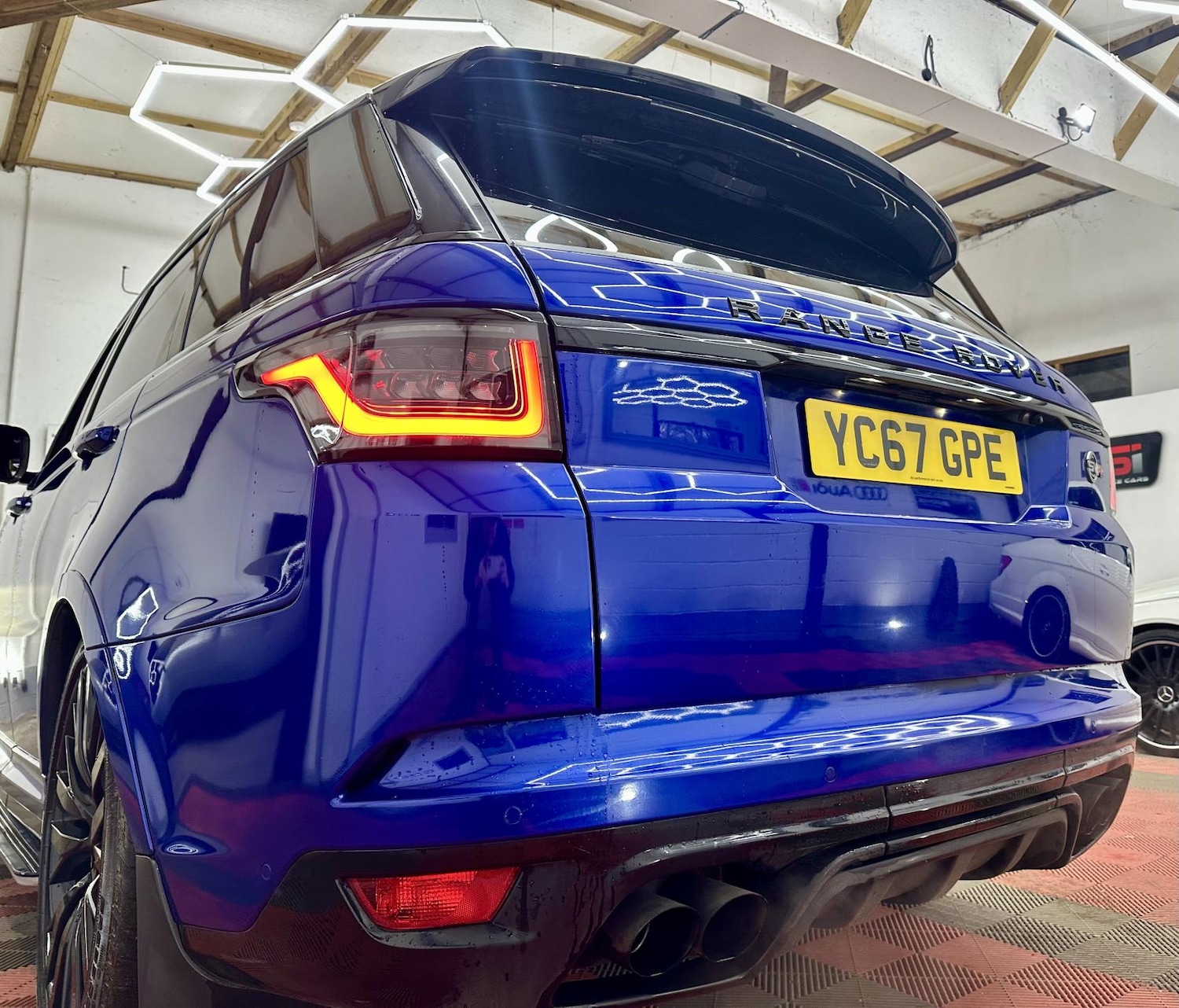 Used Land Rover Range Rover Sport 2017 for sale - 77644131: Photo 11