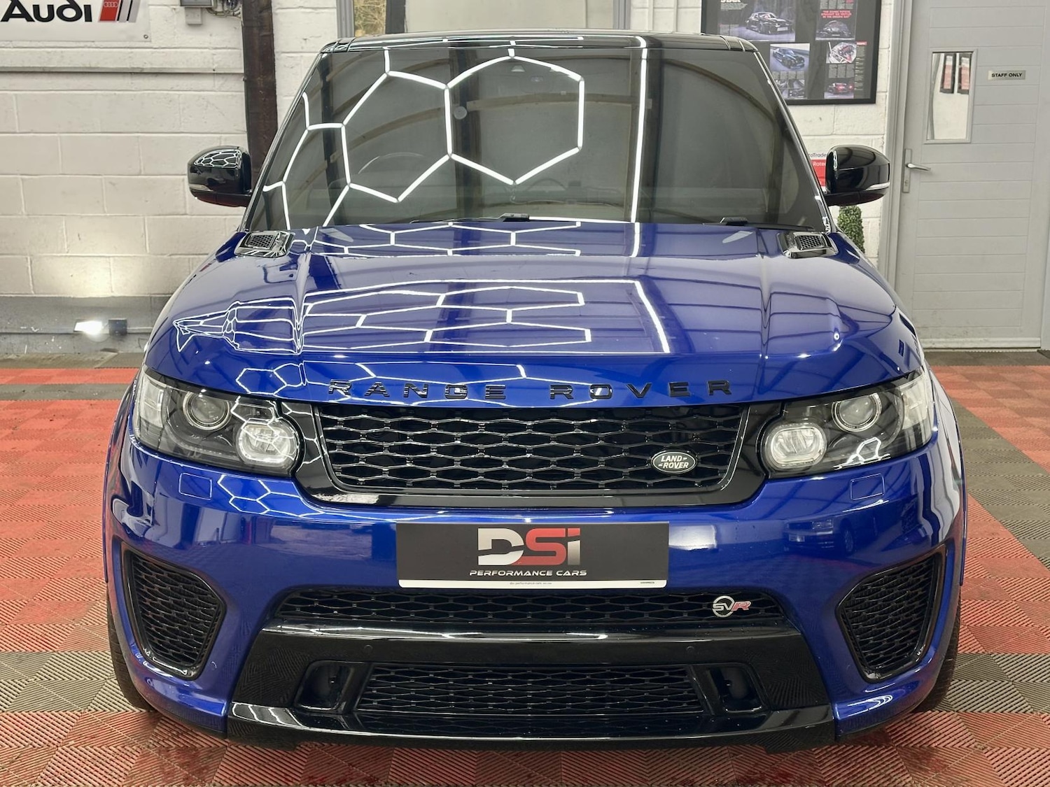 Used Land Rover Range Rover Sport 2017 for sale - 77644131: Photo 2