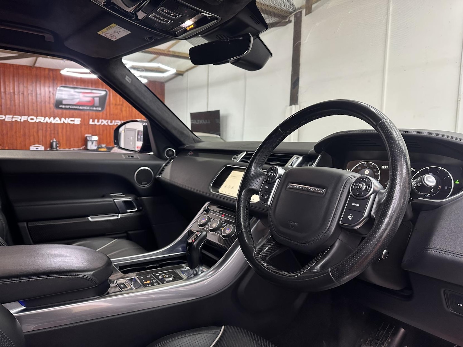 Used Land Rover Range Rover Sport 2017 for sale - 77644131: Photo 20