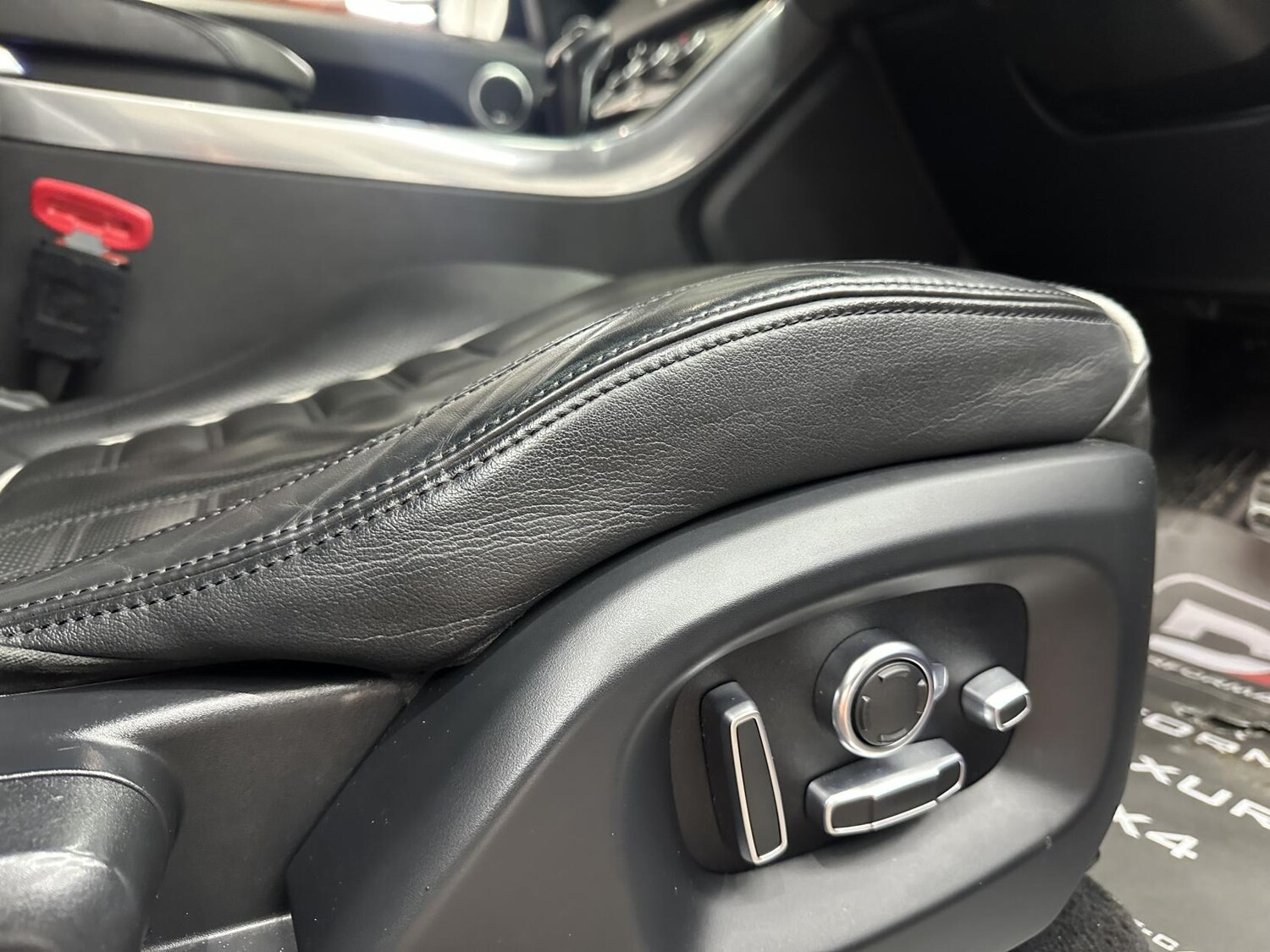 Used Land Rover Range Rover Sport 2017 for sale - 77644131: Photo 28