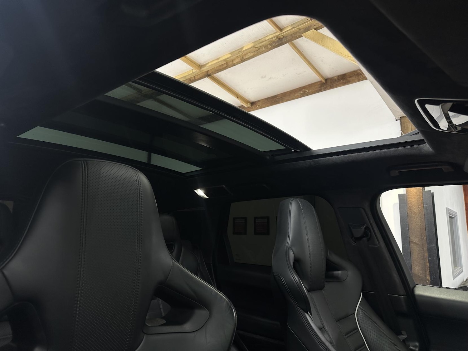 Used Land Rover Range Rover Sport 2017 for sale - 77644131: Photo 31