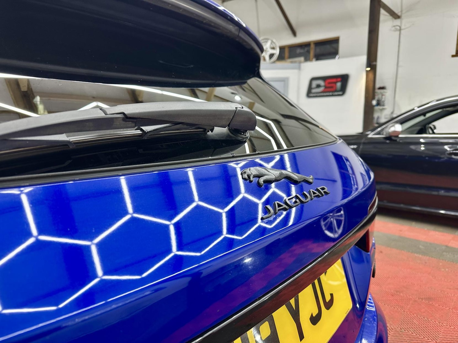 Used Jaguar XF 2019 for sale - 77573137: Photo 12