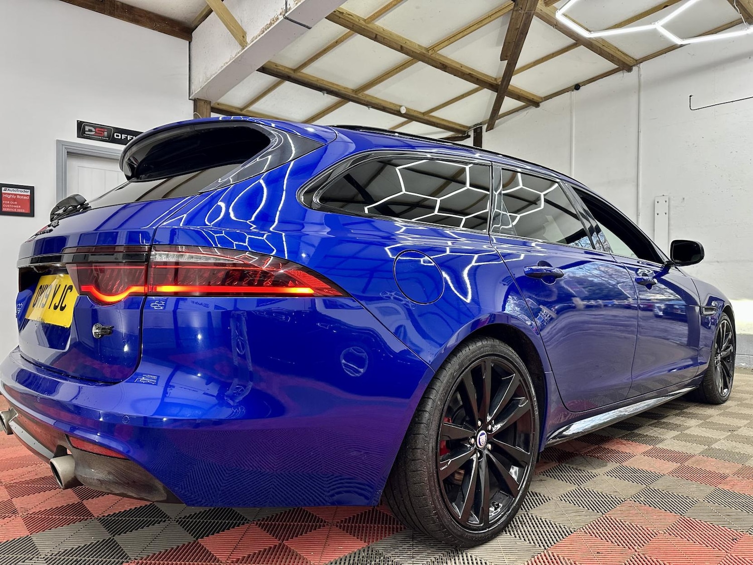 Used Jaguar XF 2019 for sale - 77573137: Photo 13