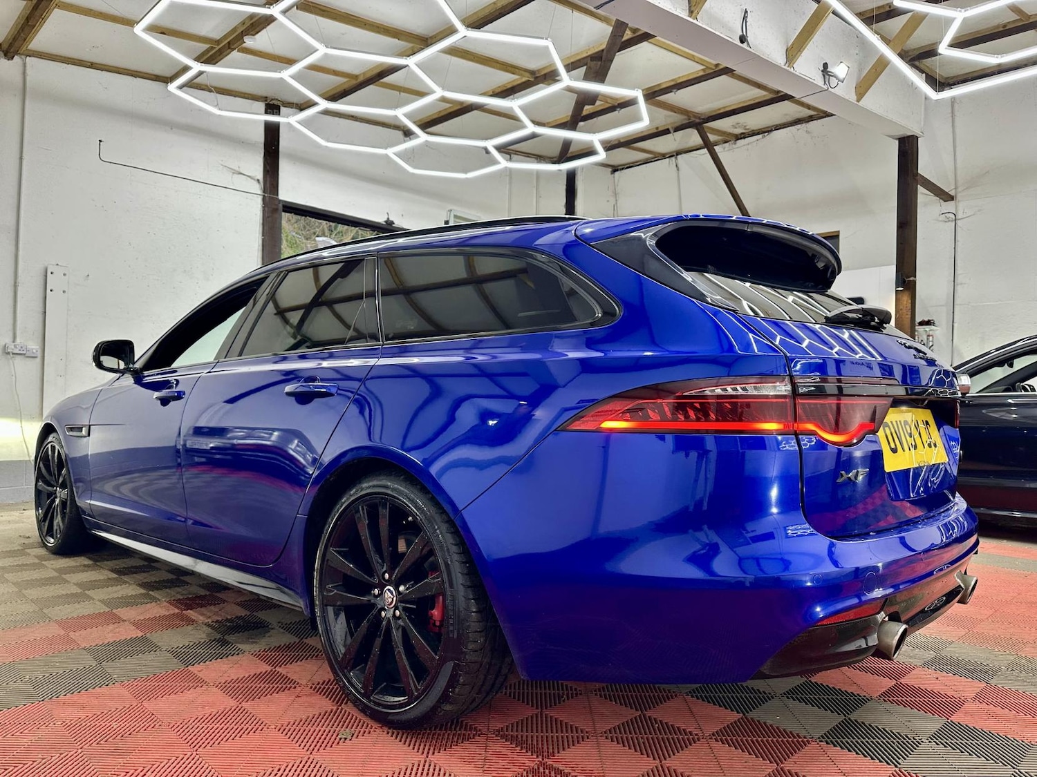 Used Jaguar XF 2019 for sale - 77573137: Photo 14