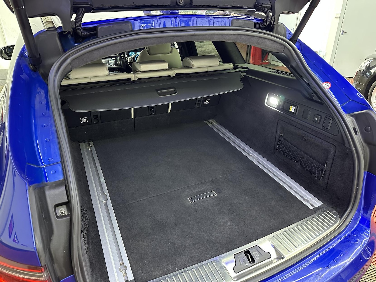 Used Jaguar XF 2019 for sale - 77573137: Photo 17