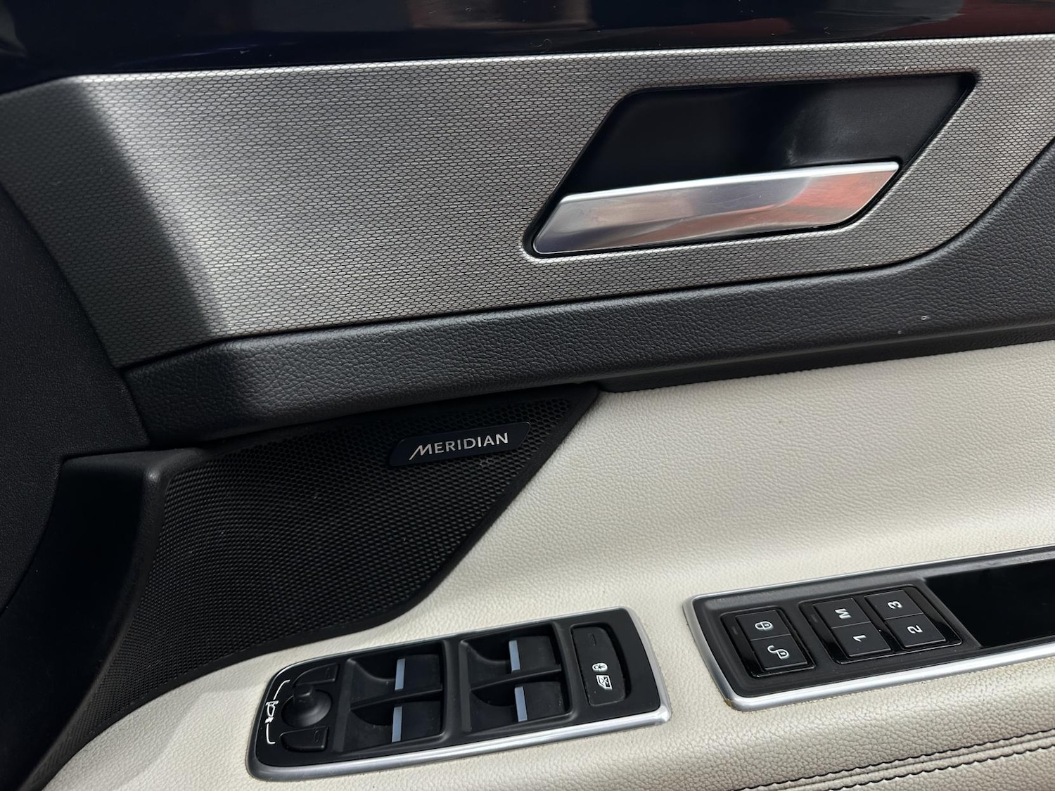 Used Jaguar XF 2019 for sale - 77573137: Photo 18